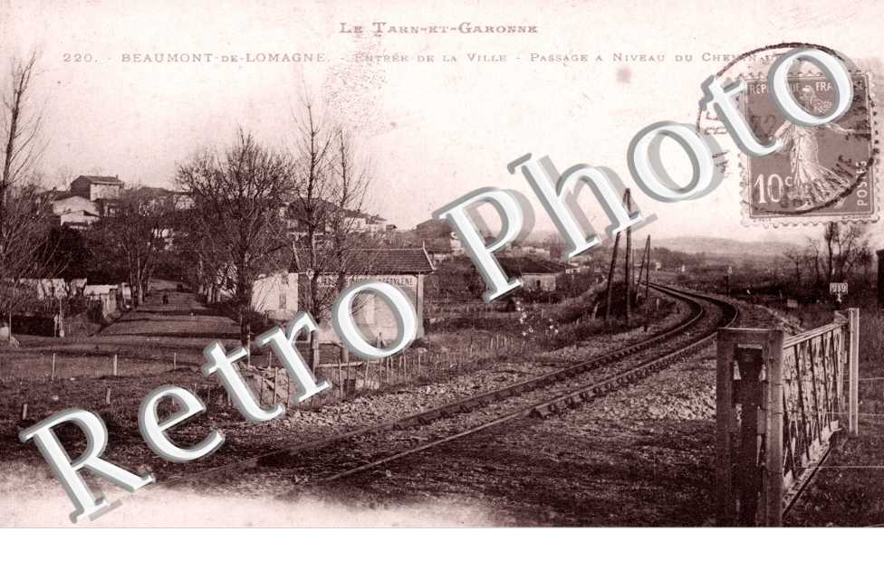 Entree de la ville - passage a niveau du chemin de fer