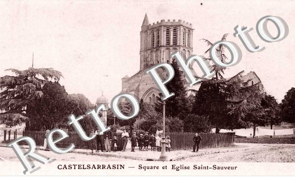le Square et l&#039;Eglise Saint-Sauveur