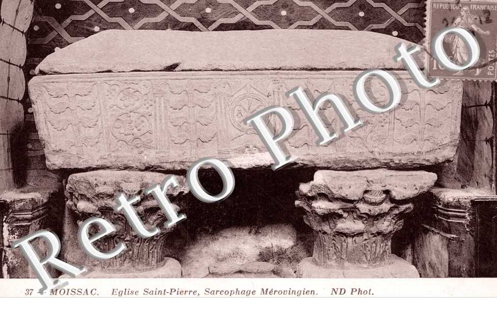 Eglise Saint Pierre, Sarcophage Merovingien