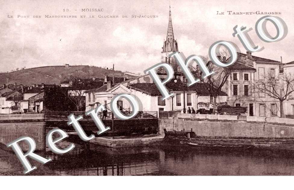 le Pont des Marronniers et le Clocher de Saint-Jacques
