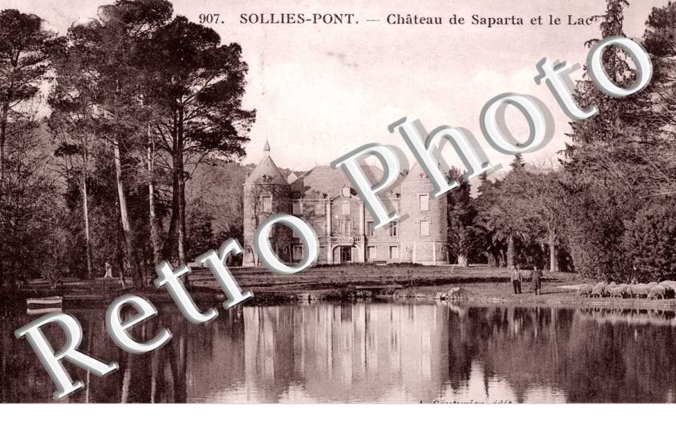 Chateau de Saparta et le Lac