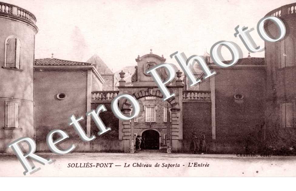 Le Chateau de Saporta, l&#039;Entree