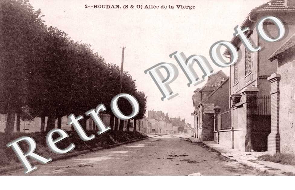 Allee de la Vierge