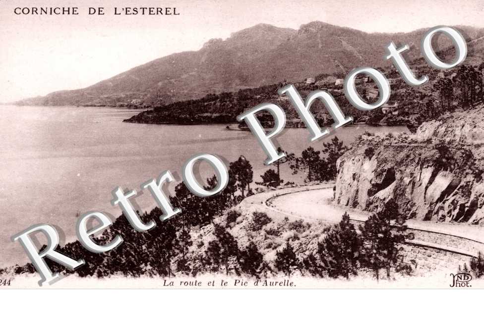 la Corniche de l'Esterel, la Route et le Pic d'Aurelle