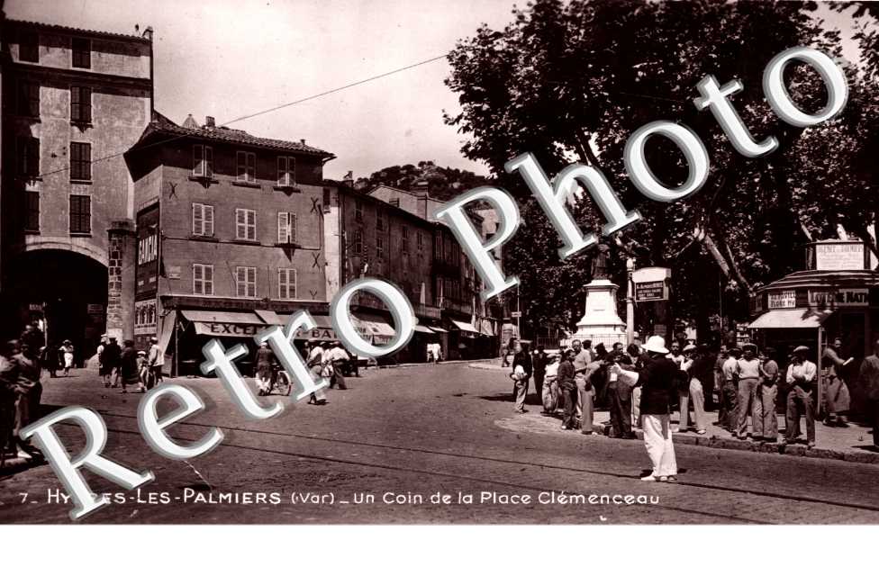 un coin de la place Clemenceau