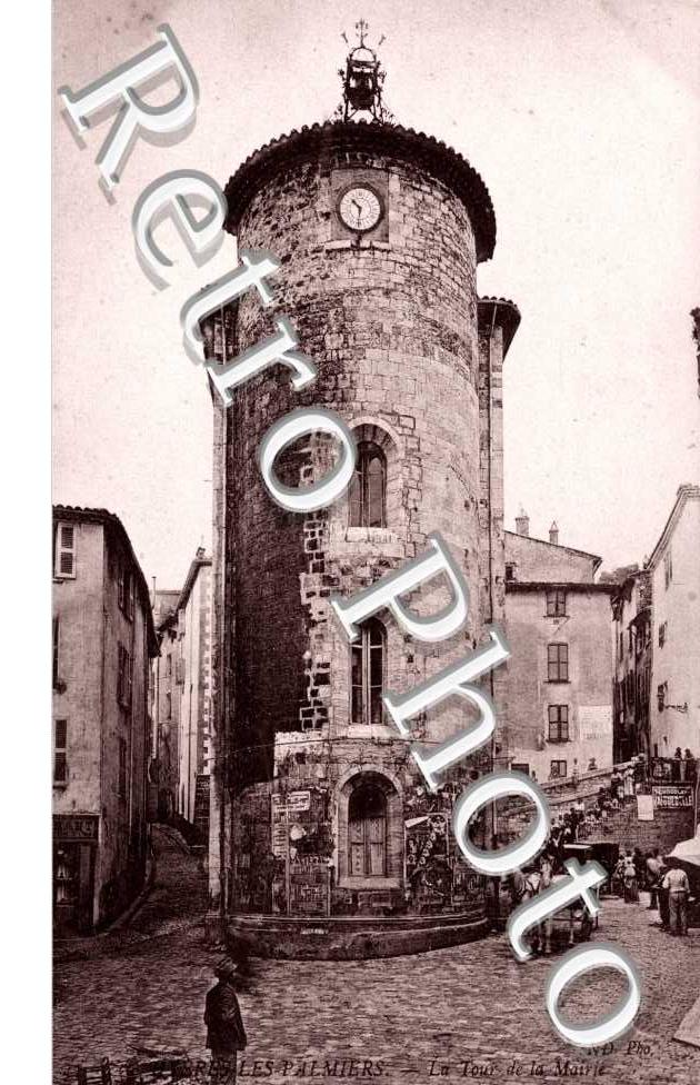 la tour de la mairie
