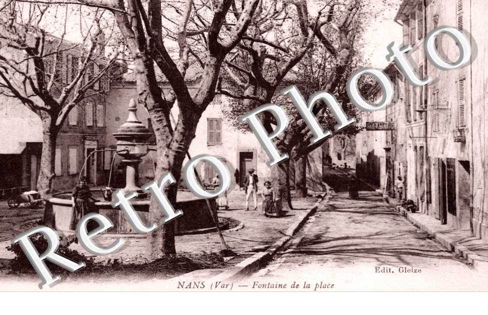 Fontaine de la place