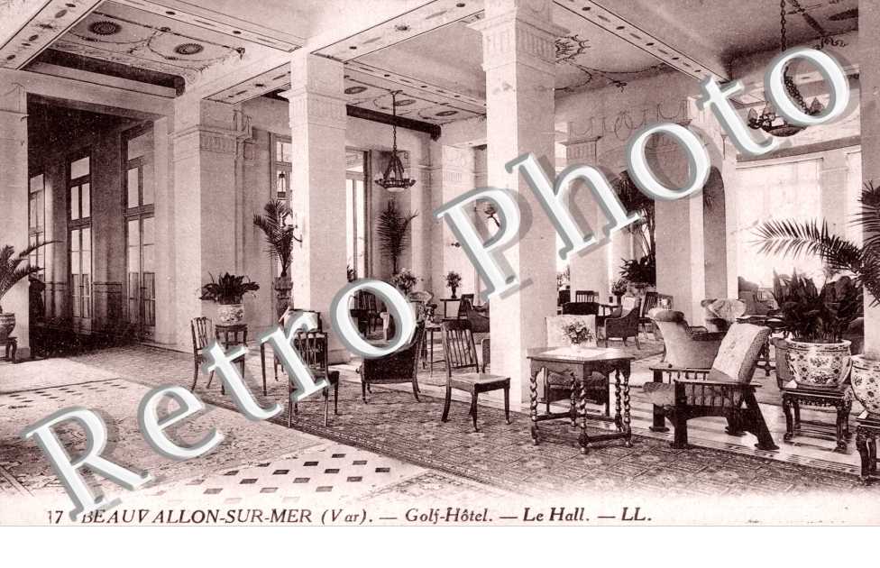 Beauvallon sur Mer, Golf Hotel, Le Hall