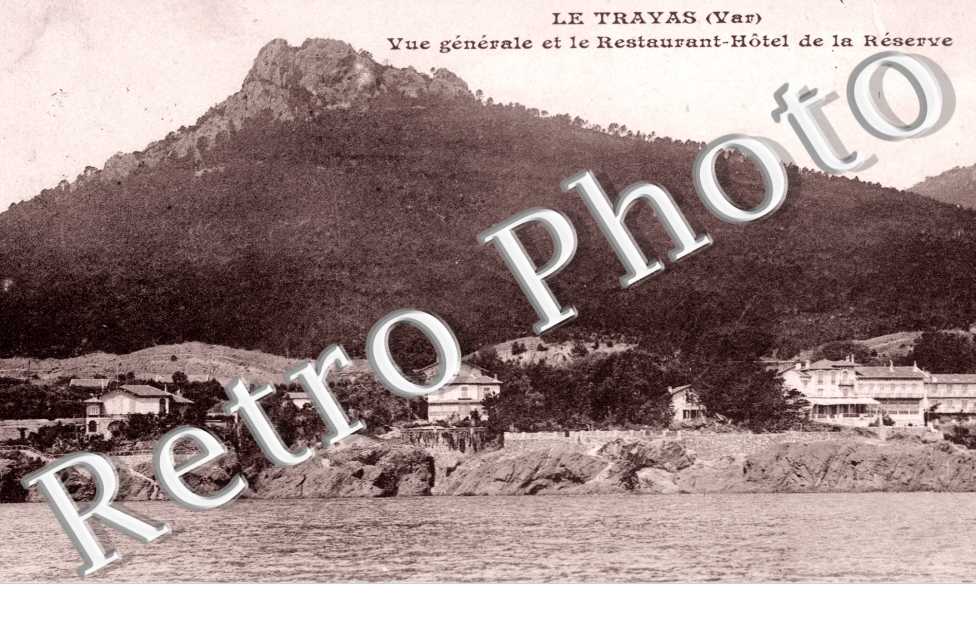 vue generale et le Restaurant Hotel de la Reserve