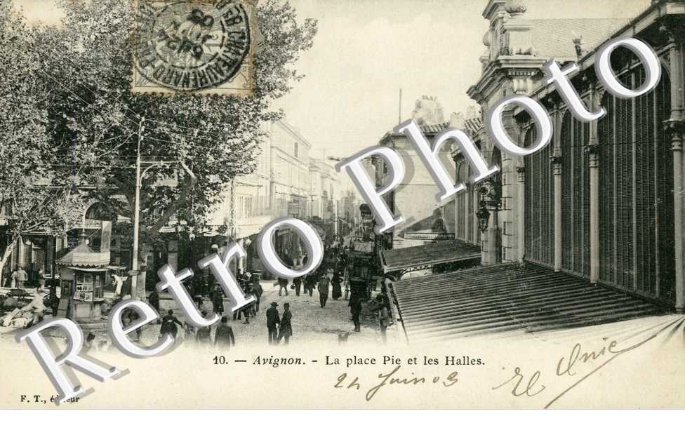 la Place Pie et les Halles
