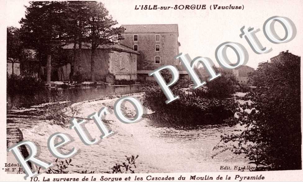 La Surverse de la Sorgue et les Cascades du Moulin de la Pyramide