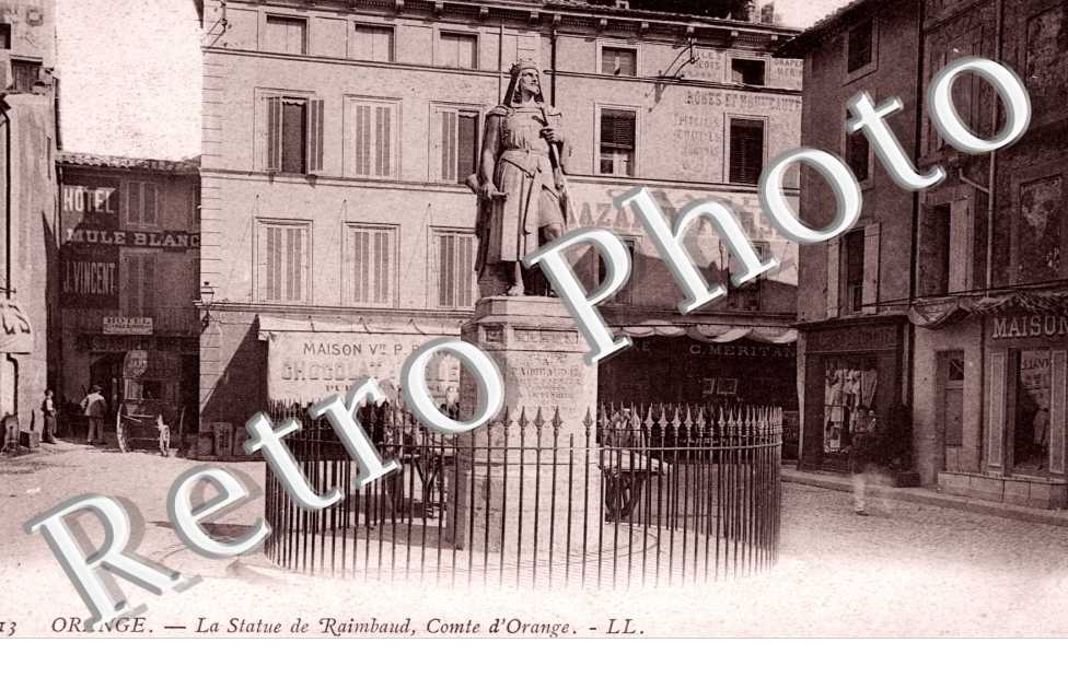 Statue de Raimbaud