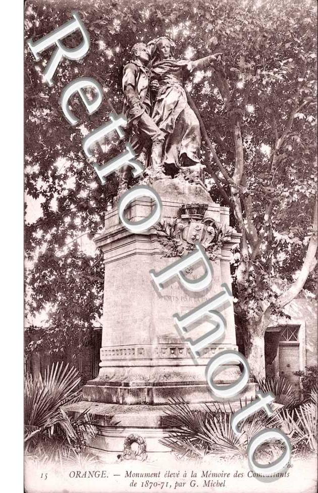 Monument  eleve a la memoire des Combattants