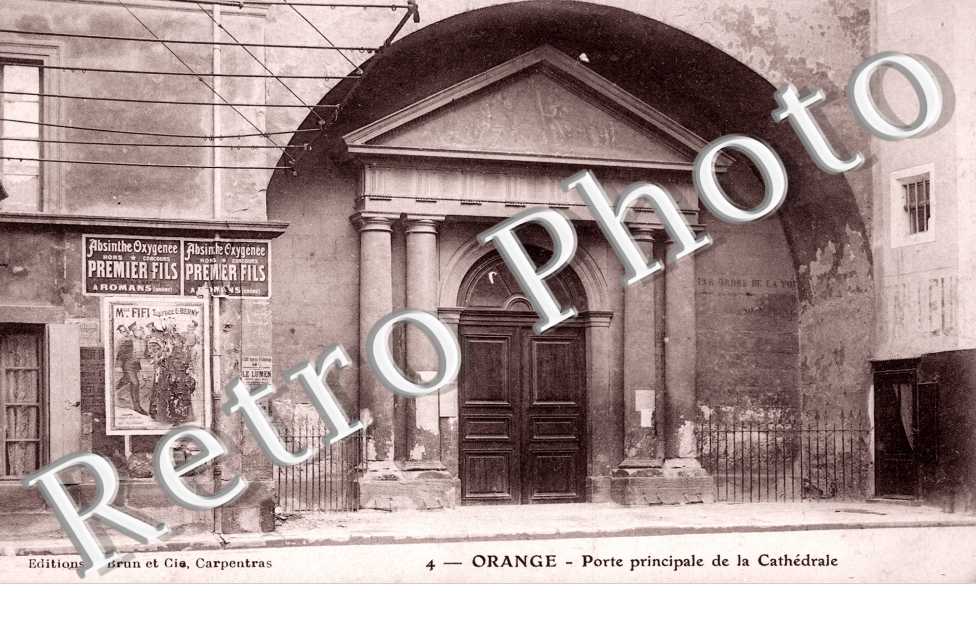 Porte principale de la Cathédrale