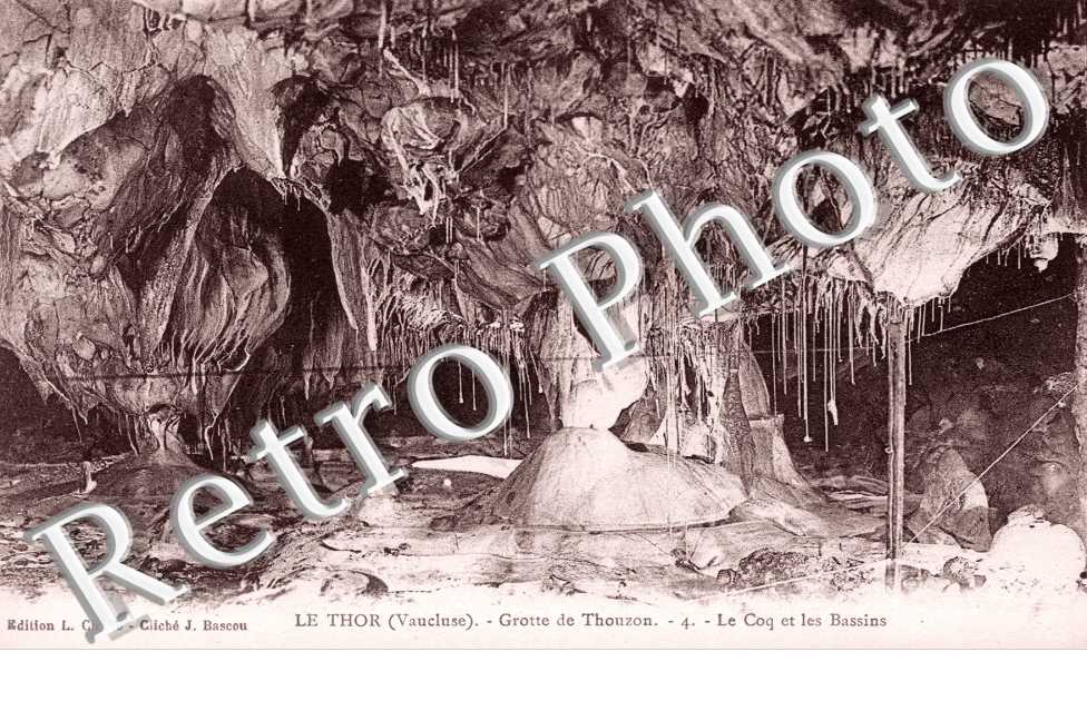 Grotte de Thouzon - le coq et les bassins