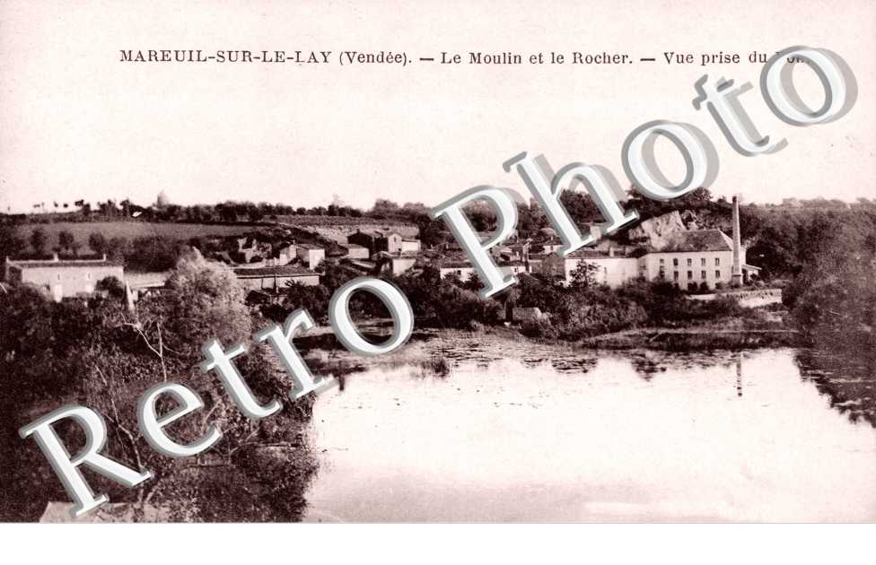 le Moulin et le Rocher, Vue prise du Pont