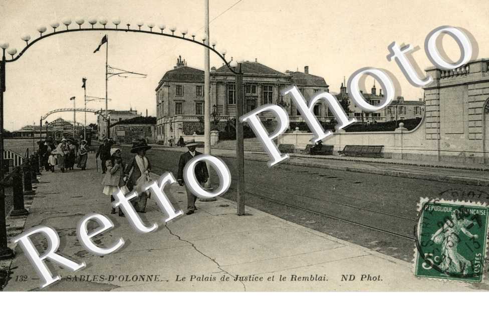 Le palais de Justice et le Remblai