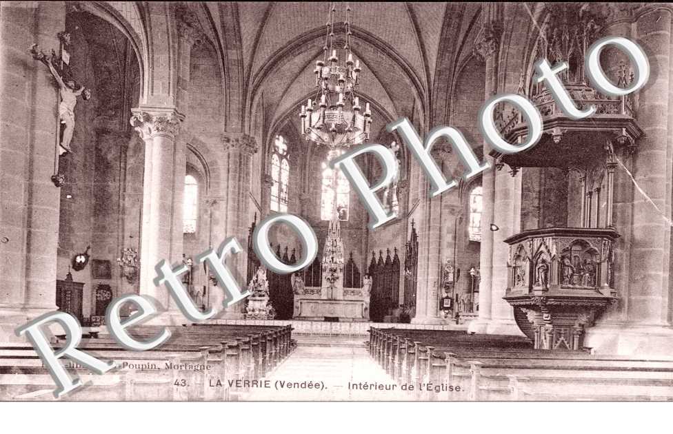 Interieur de l&#039;eglise