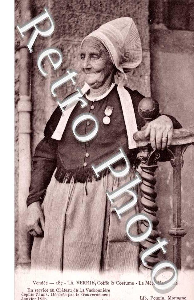Coiffe et costume - Mere madeleine