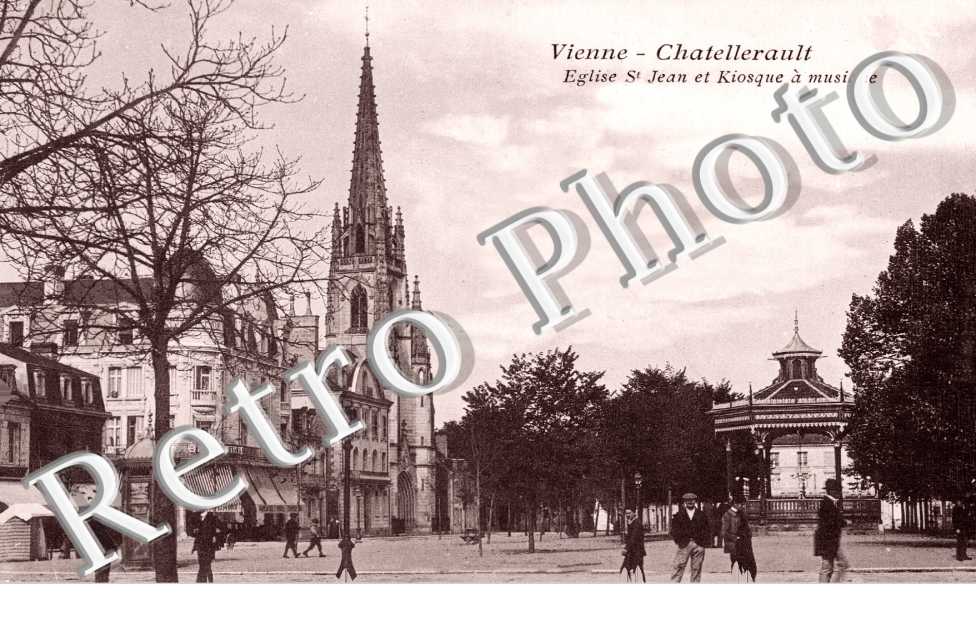 Eglise Saint Jean et Kiosque a musique