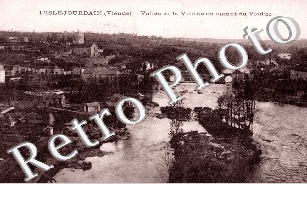 la Vallee de la Vienne en Amont du Viaduc