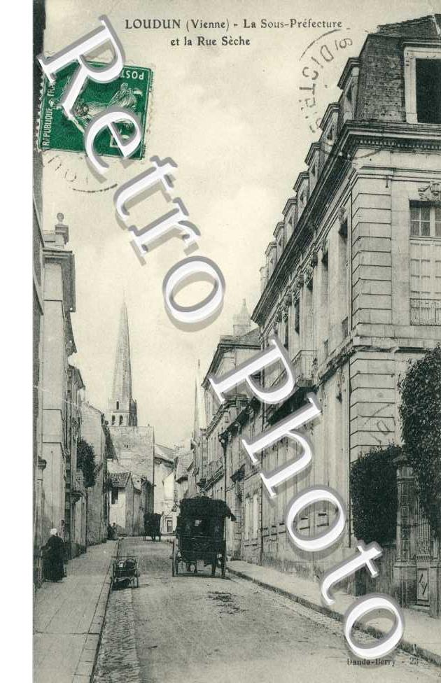 la Sous-Prefecture et la Rue Seche