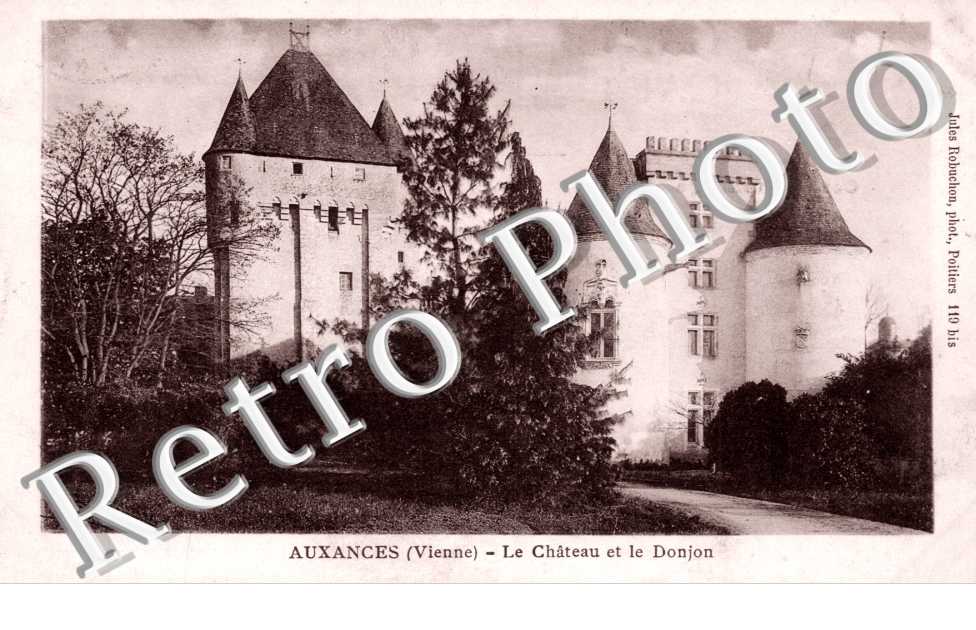 Auxances - Le Chateau et le Donjon