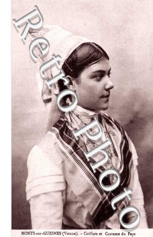 Coiffure et Costume du Pays