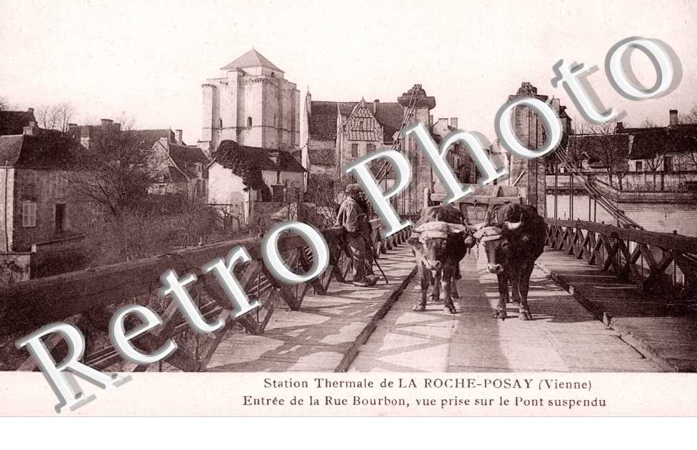 la Station Thermale de la Roche-Posay, l'Entree de la Rue Bourbon, Vue prise sur le Plan Suspendu