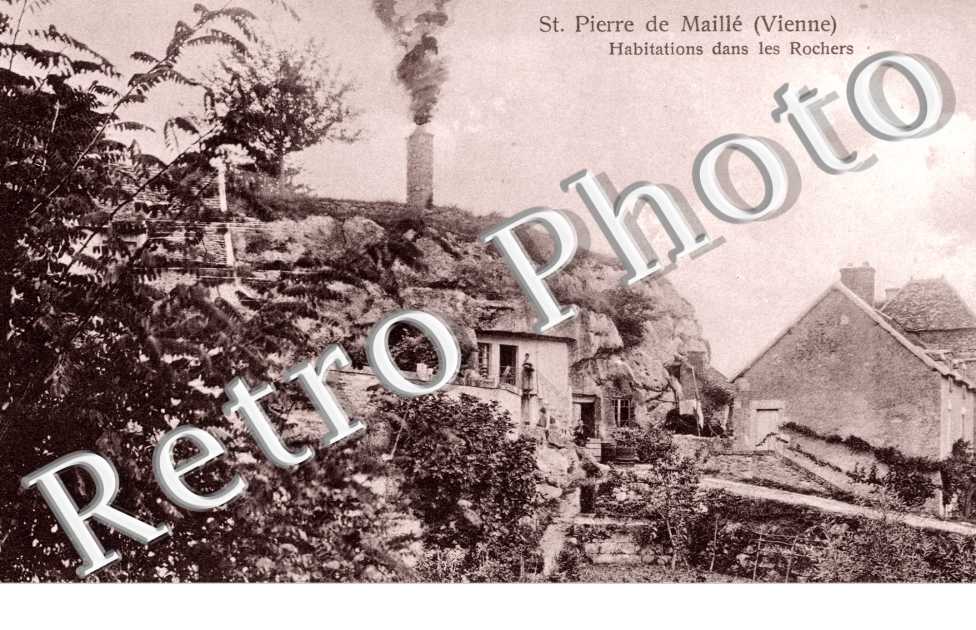 habitations dans les rochers