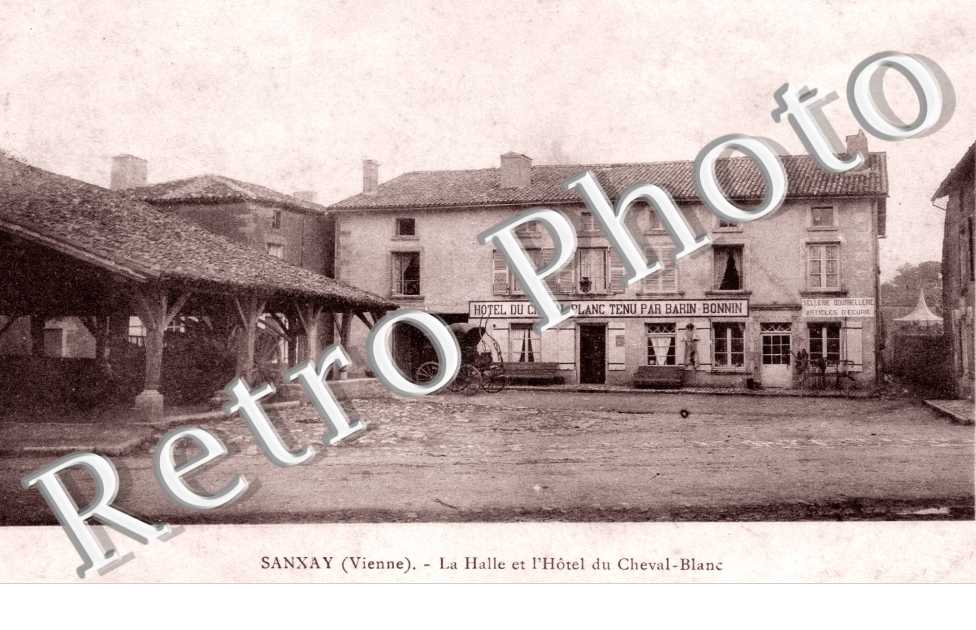 La halle et l'hotel du cheval blanc