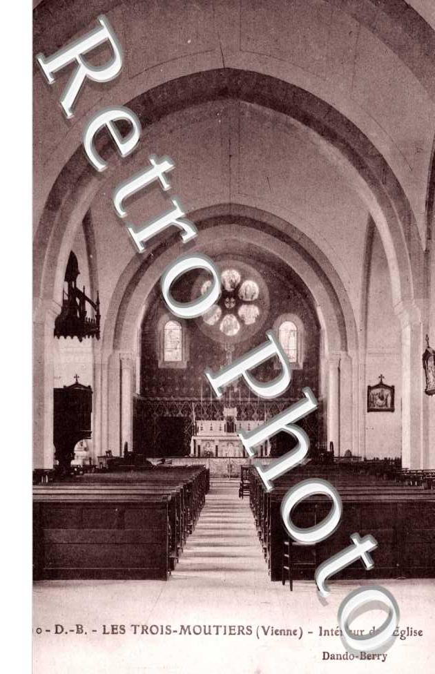 interieur de l' eglise