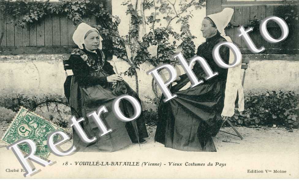 Vieux Costumes du Pays