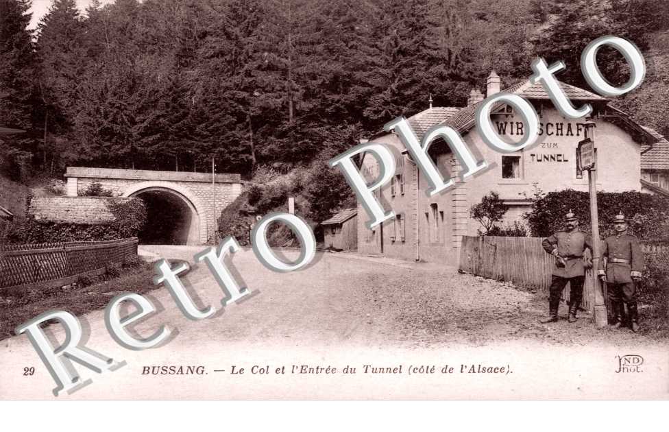 Le Col et l&#039;entree du Tunnel