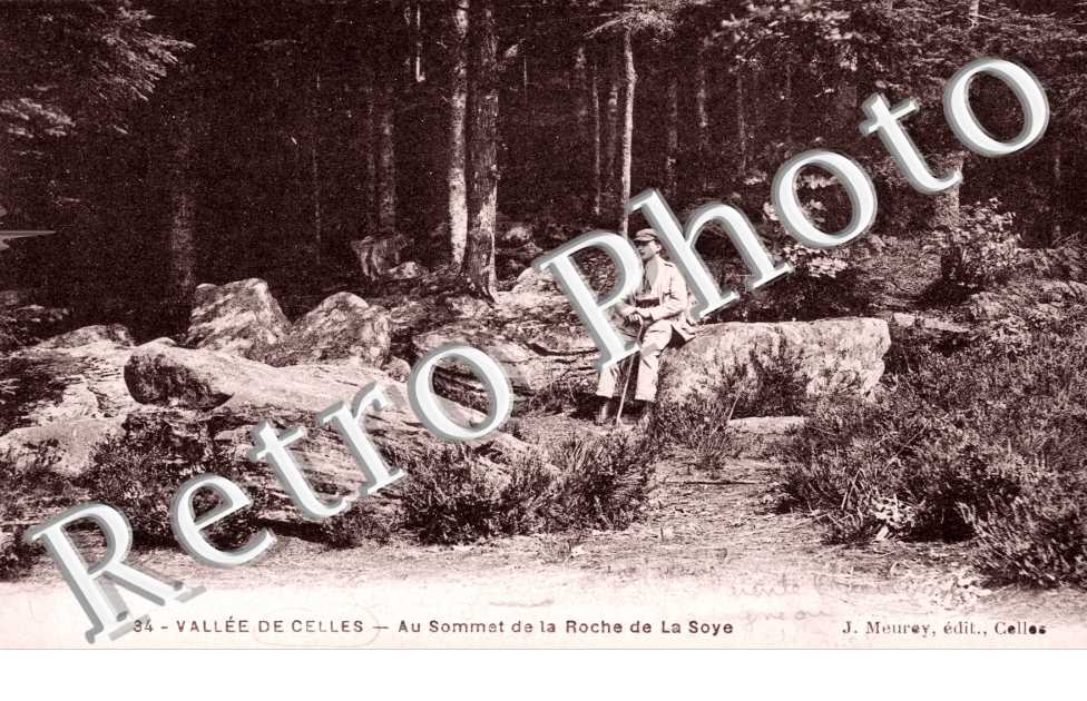 Au Sommet de la Roche de Soye