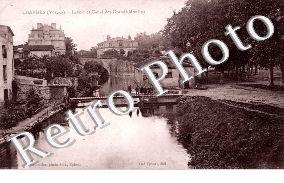 Le Lavoir et Canal des Grands Moulins