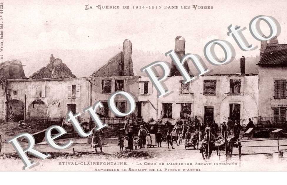 la Cour de l&#039;Ancienne Abbaye incendiee