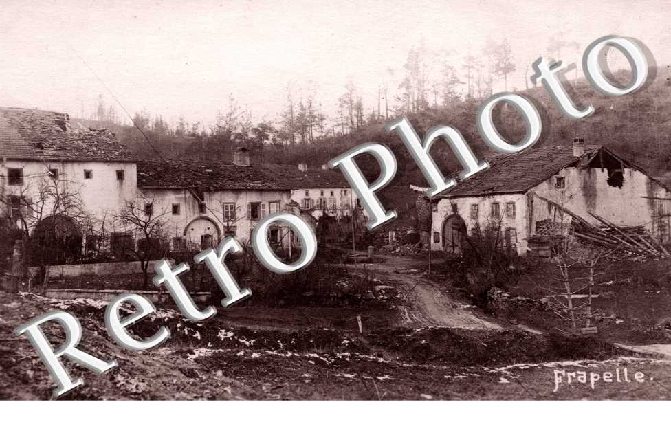 une partie du village en ruines