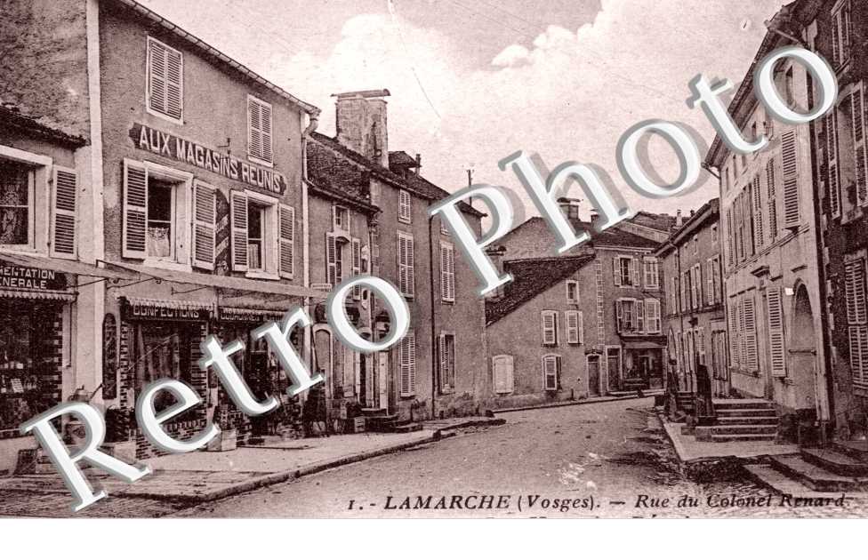 Rue du Colonel Renard, les Magasins reunis