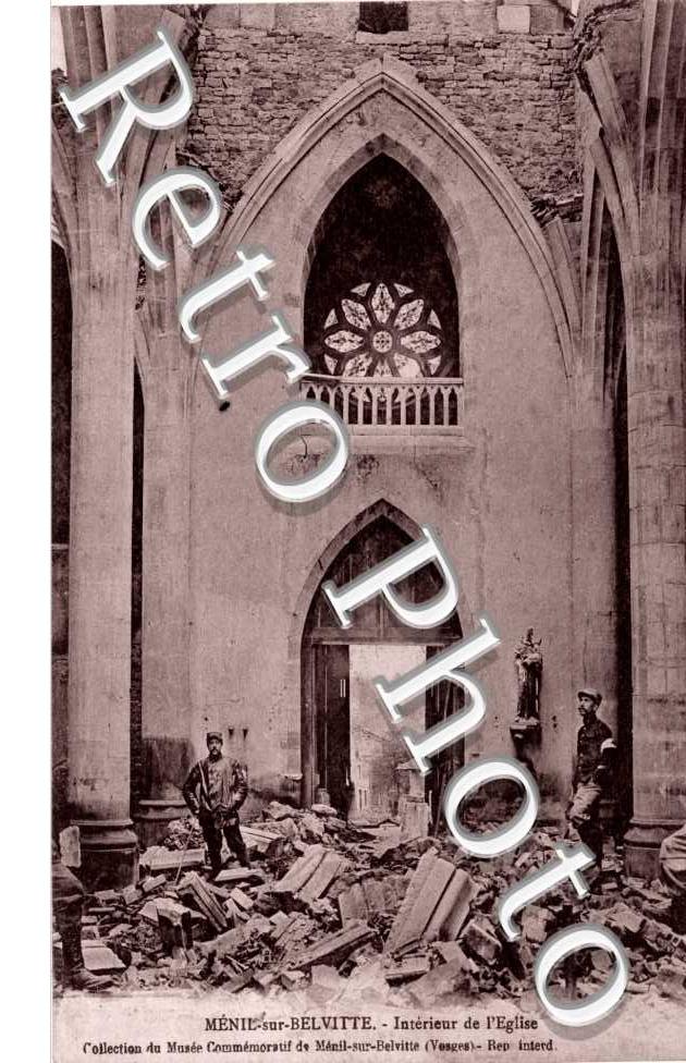 Interieur de l&#039;eglise bombardee