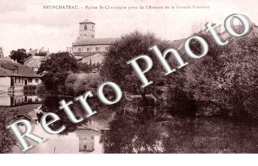 l&#039;Eglise Saint-Christophe prise de l&#039;Avenue de la Grande-Fontaine