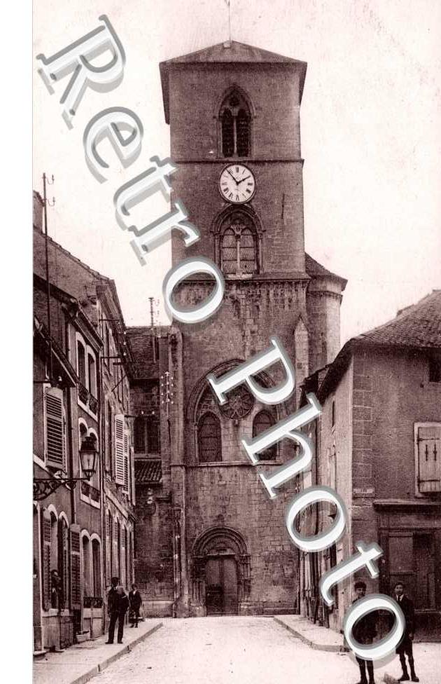 RUE et Eglise Saint Christophe