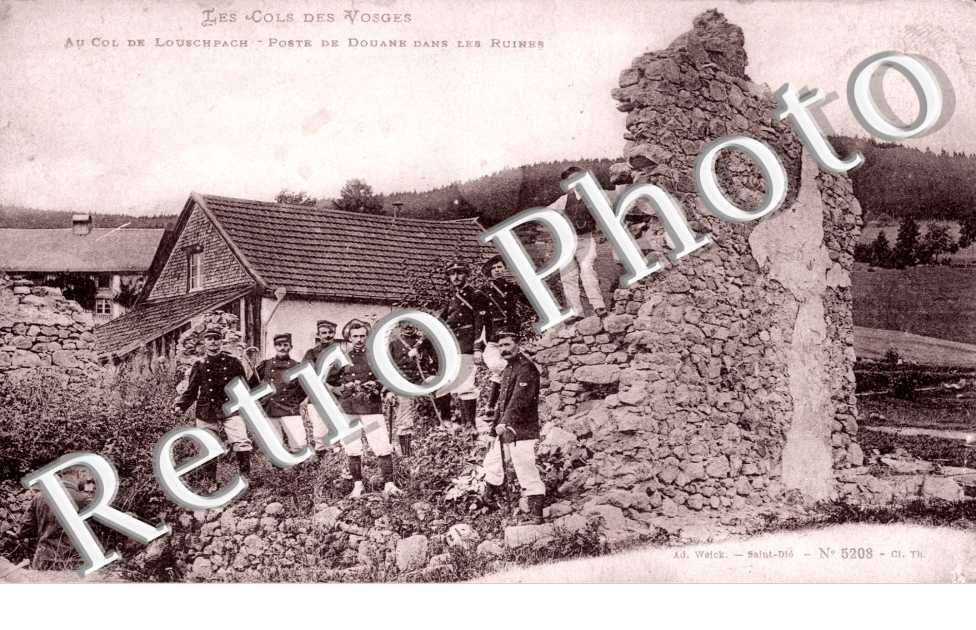 le Col des Vosges, Au Col de Louschpach, Porte de Douane dans les Ruines