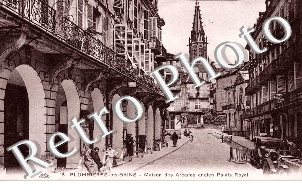 Maison des Arcades, Ancien Palais Royal