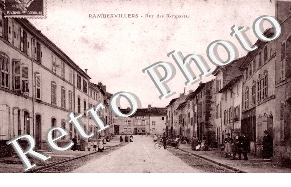 la Rue des Remparts