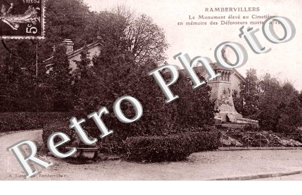 Monument eleve au cimetiere