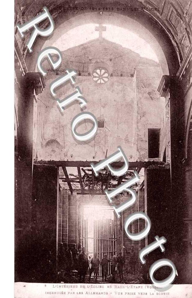 Vue interieure de l&#039;Eglise incendiee par les Allemands