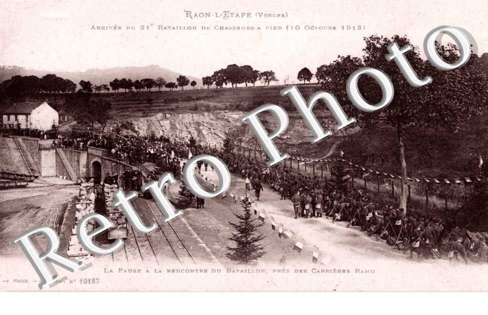 arrivee du 21eme bataillon  de chasseurs a pied - 10 octobre 1913 pres des carrieres Ramu