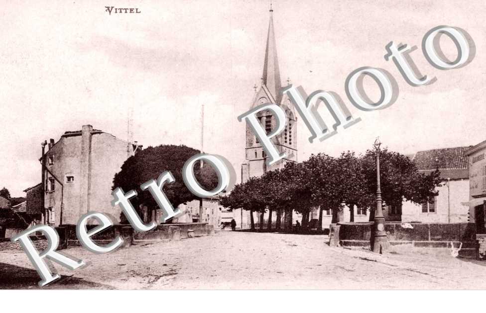 Pont et Place de l&#039;eglise