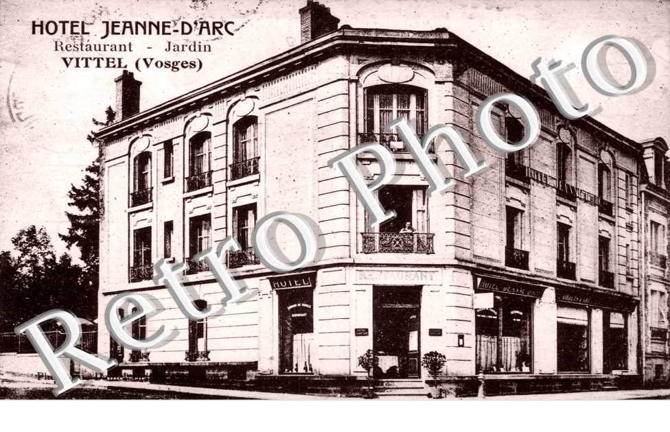 hotel jeanne d&#039;arc restaurant jardin